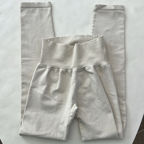 FP Movement X The Class Seamless Leggings in Turtle Dove XS/S - Picture 6 of 8